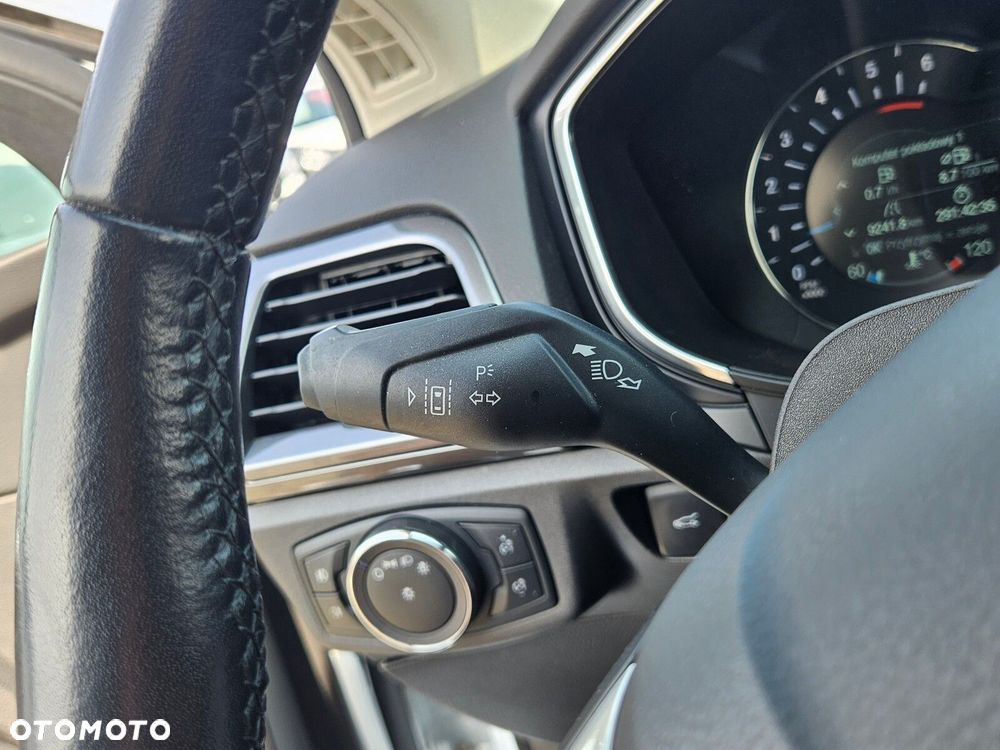 Ford Mondeo - 17
