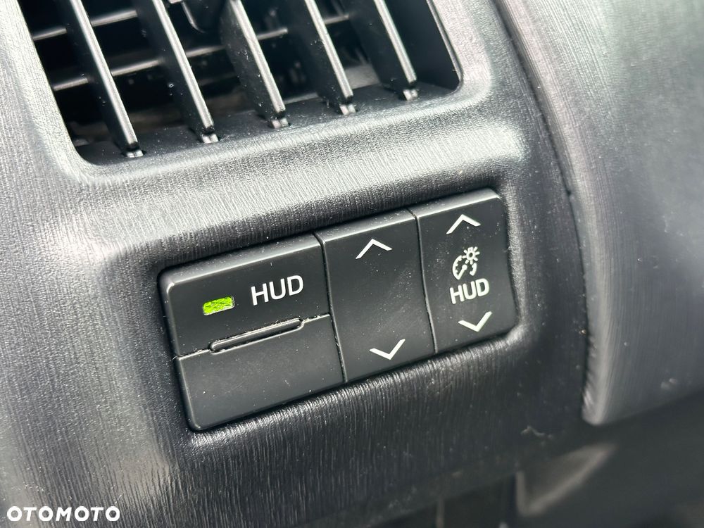 Toyota Prius+ (Hybrid) Executive - 21
