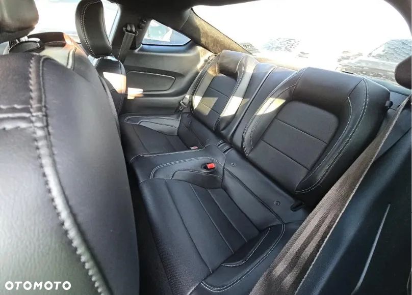 Ford Mustang 5.0 V8 GT - 11