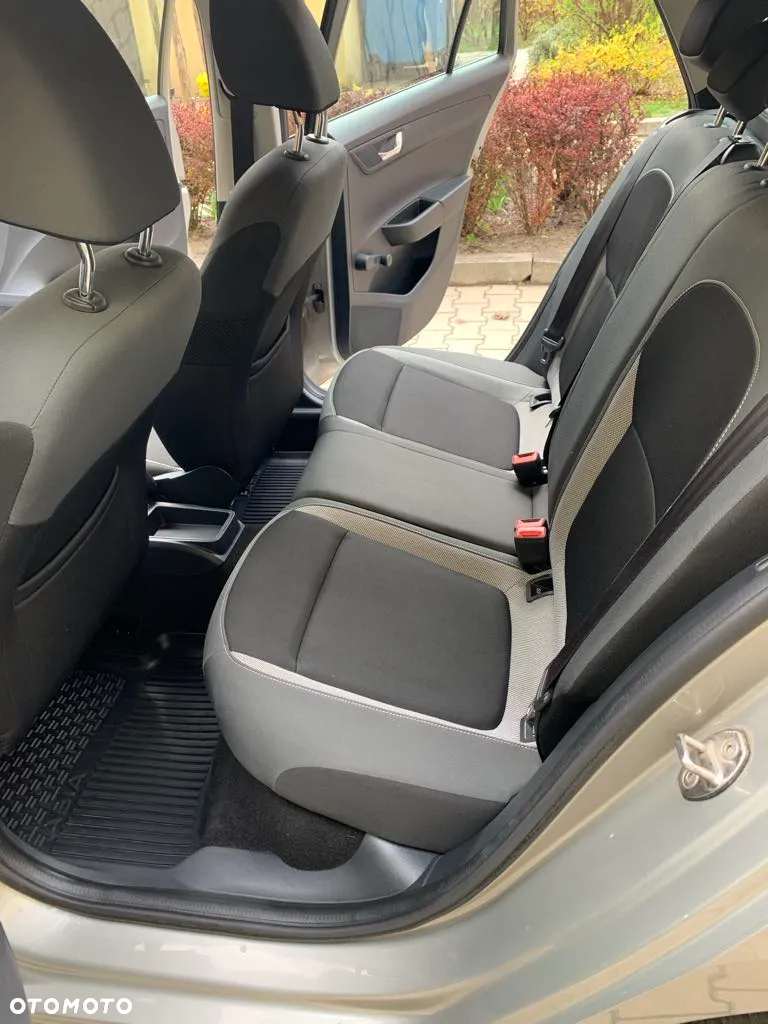 Skoda Fabia 1.2 TSI Ambition - 8