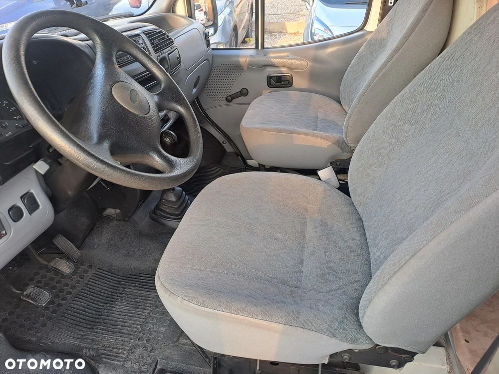 Ford Transit - 10