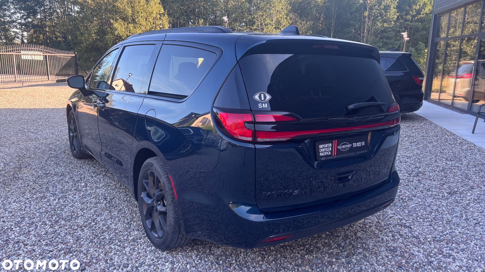 Chrysler Pacifica - 9