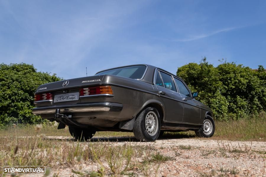Mercedes-Benz 300 - 22