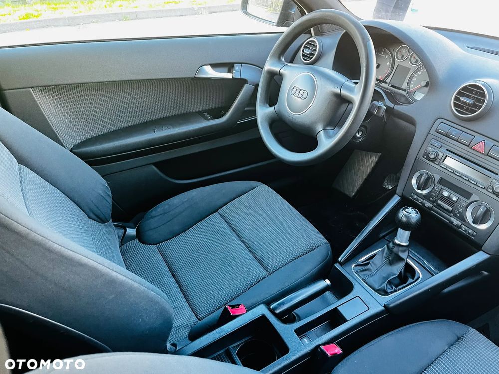 Audi A3 ver-a3-1-6-ambition - 9