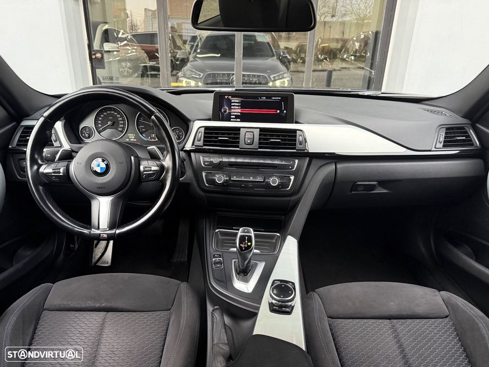 BMW 320 d Auto Pack M - 15