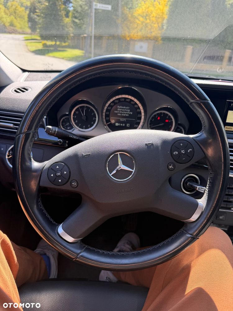 Mercedes-Benz Klasa E - 19