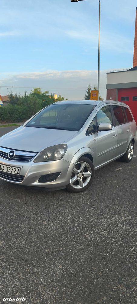 Opel Zafira - 2