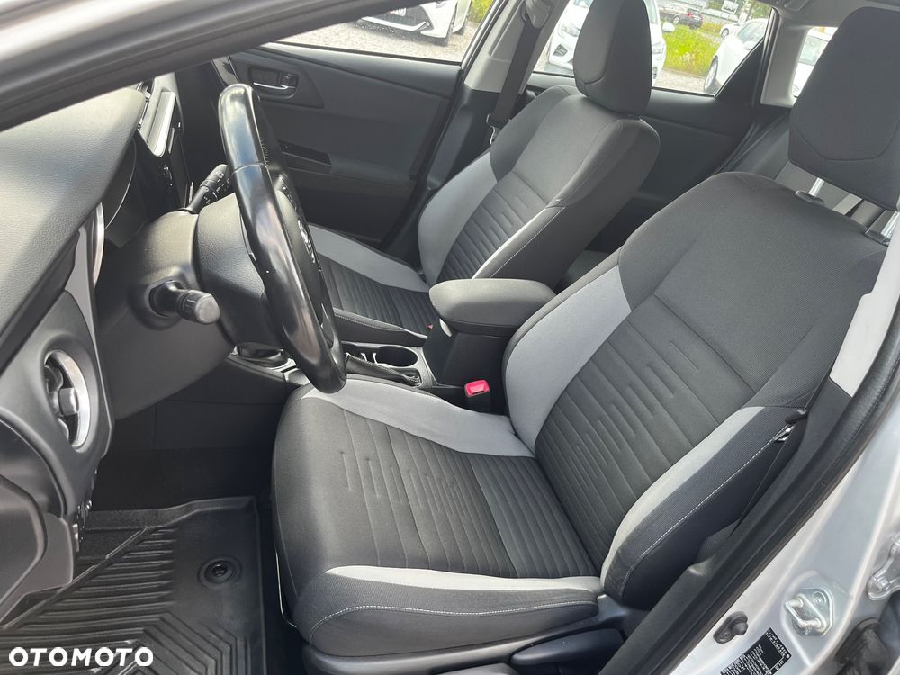 Toyota Auris 1.6 D-4D Comfort - 15