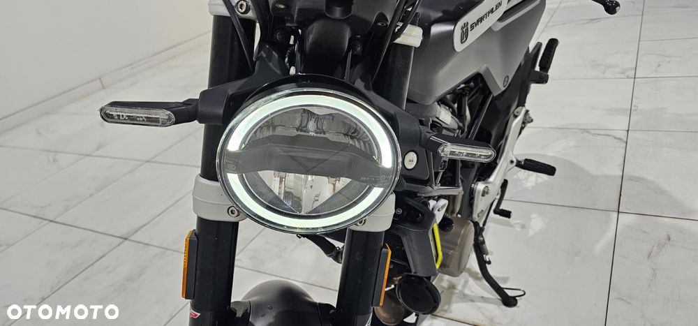 Husqvarna Svartpilen - 10