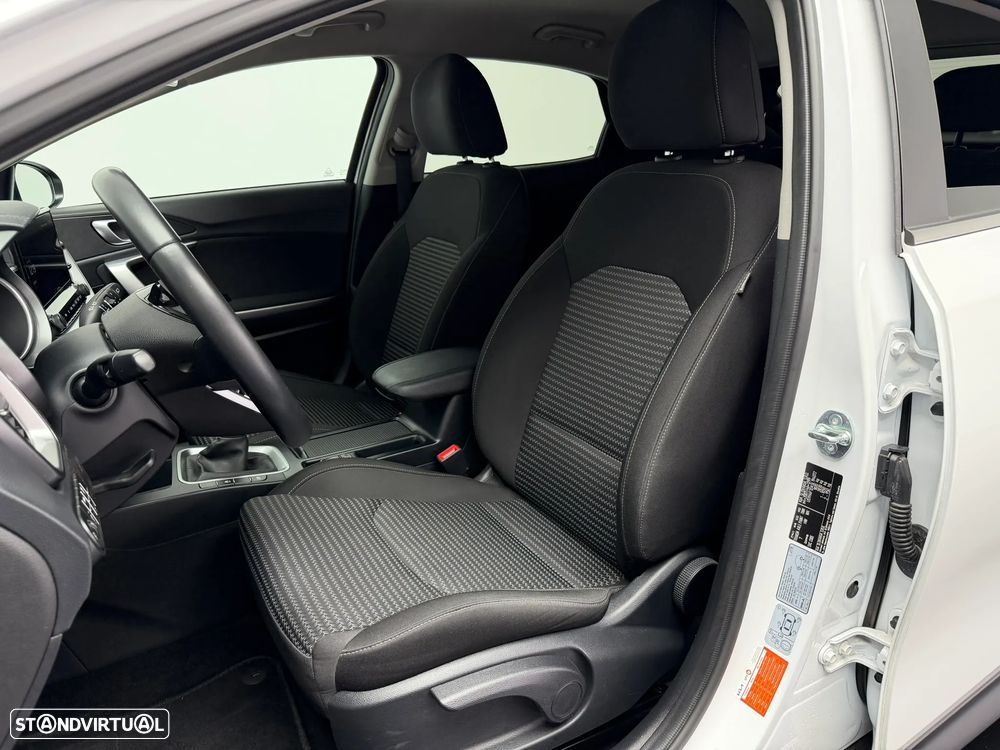 Kia XCeed 1.0 T-GDI Dynamic - 9