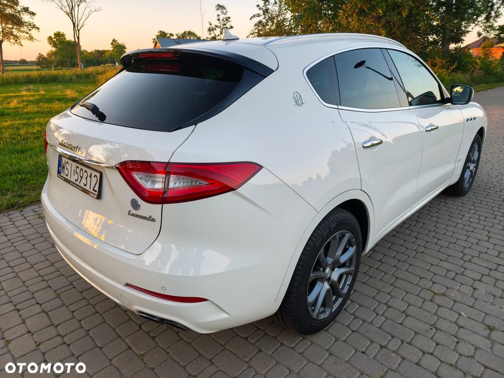 Maserati Levante S Q4 GranLusso - 4