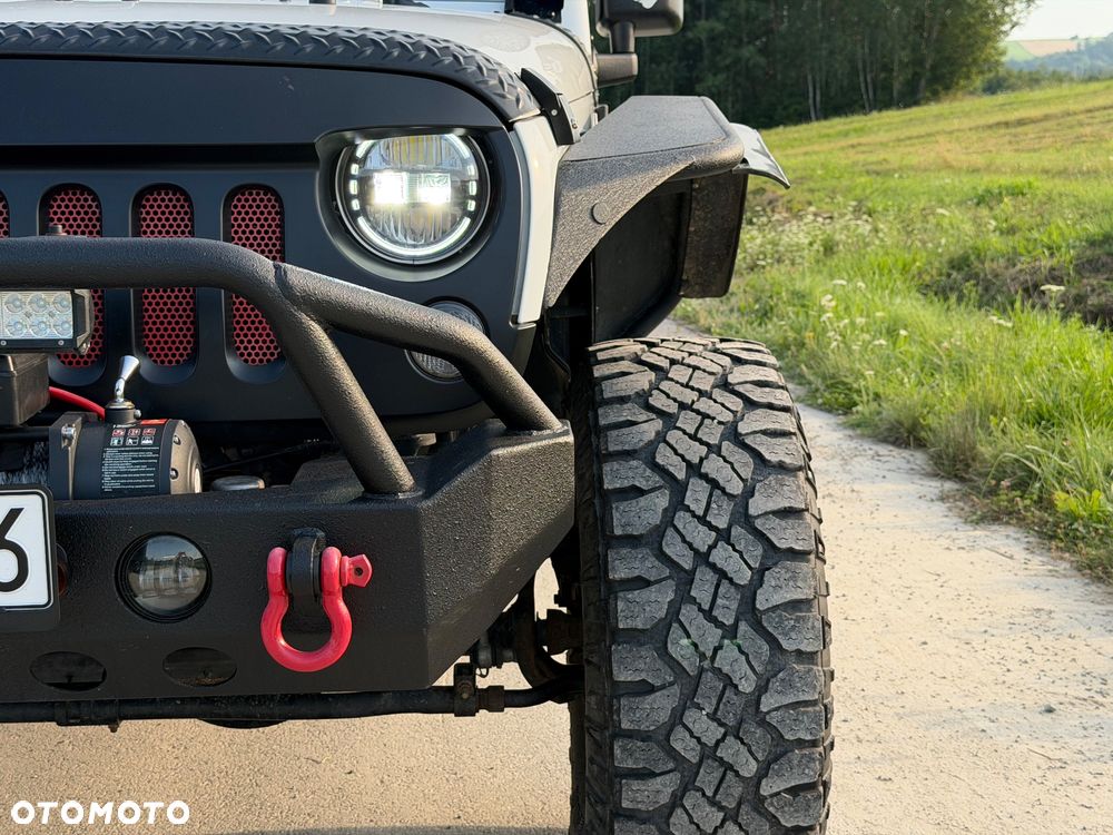 Jeep Wrangler 3.6 Unlim Sahara - 8