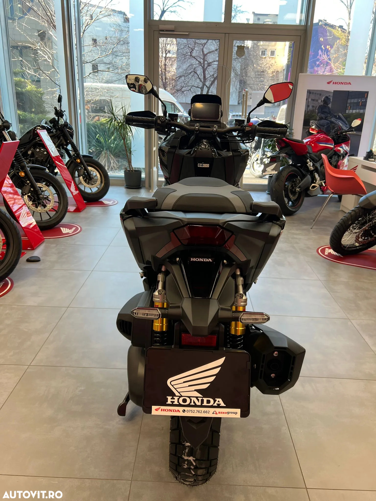 Honda ADV 350 - 3