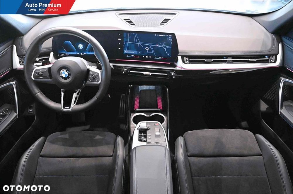 BMW X1 xDrive23d mHEV - 11