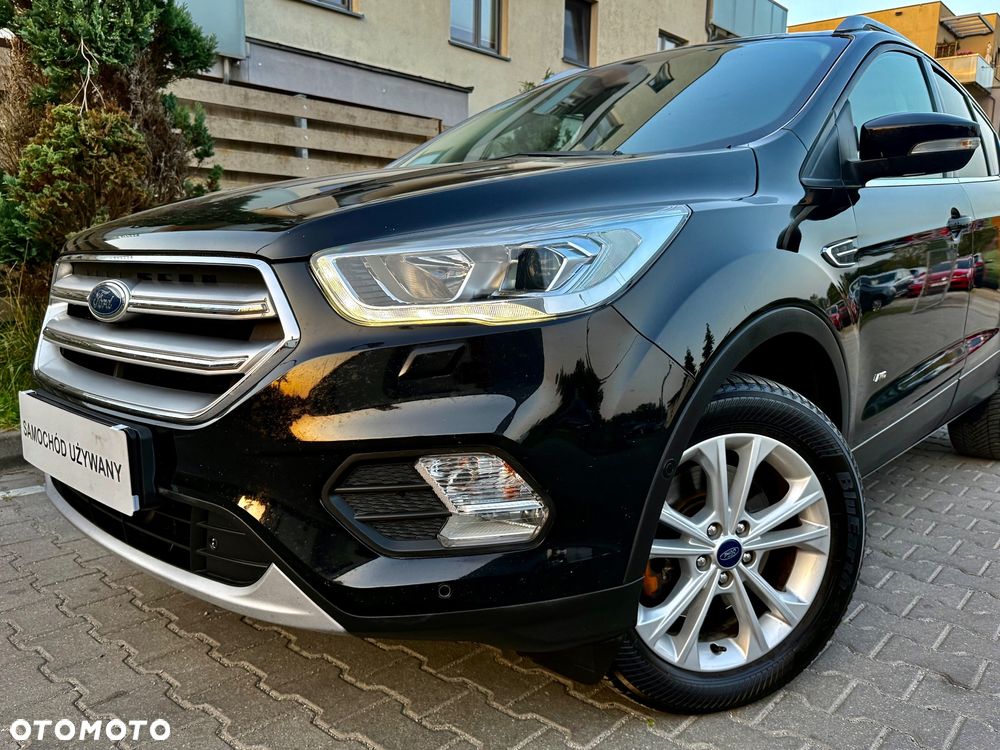 Ford Kuga - 1