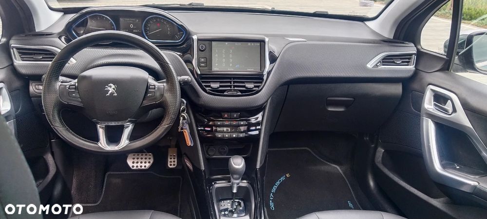 Peugeot 2008 PureTech 110 Stop&Start EAT6 Crossway - 10