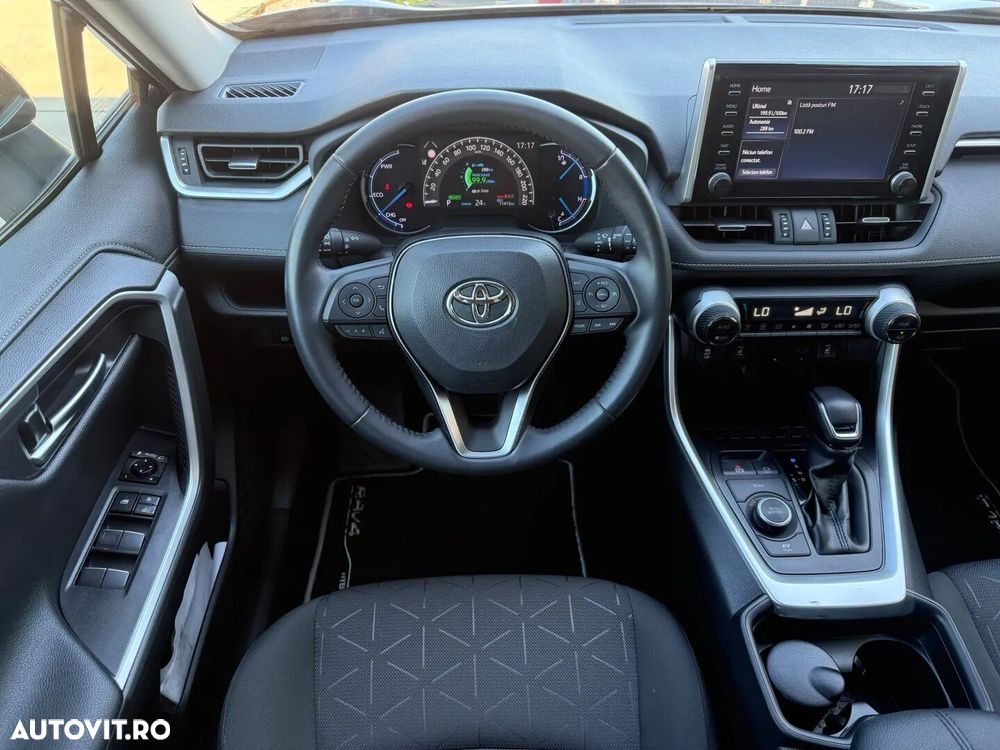 Toyota RAV4 - 18