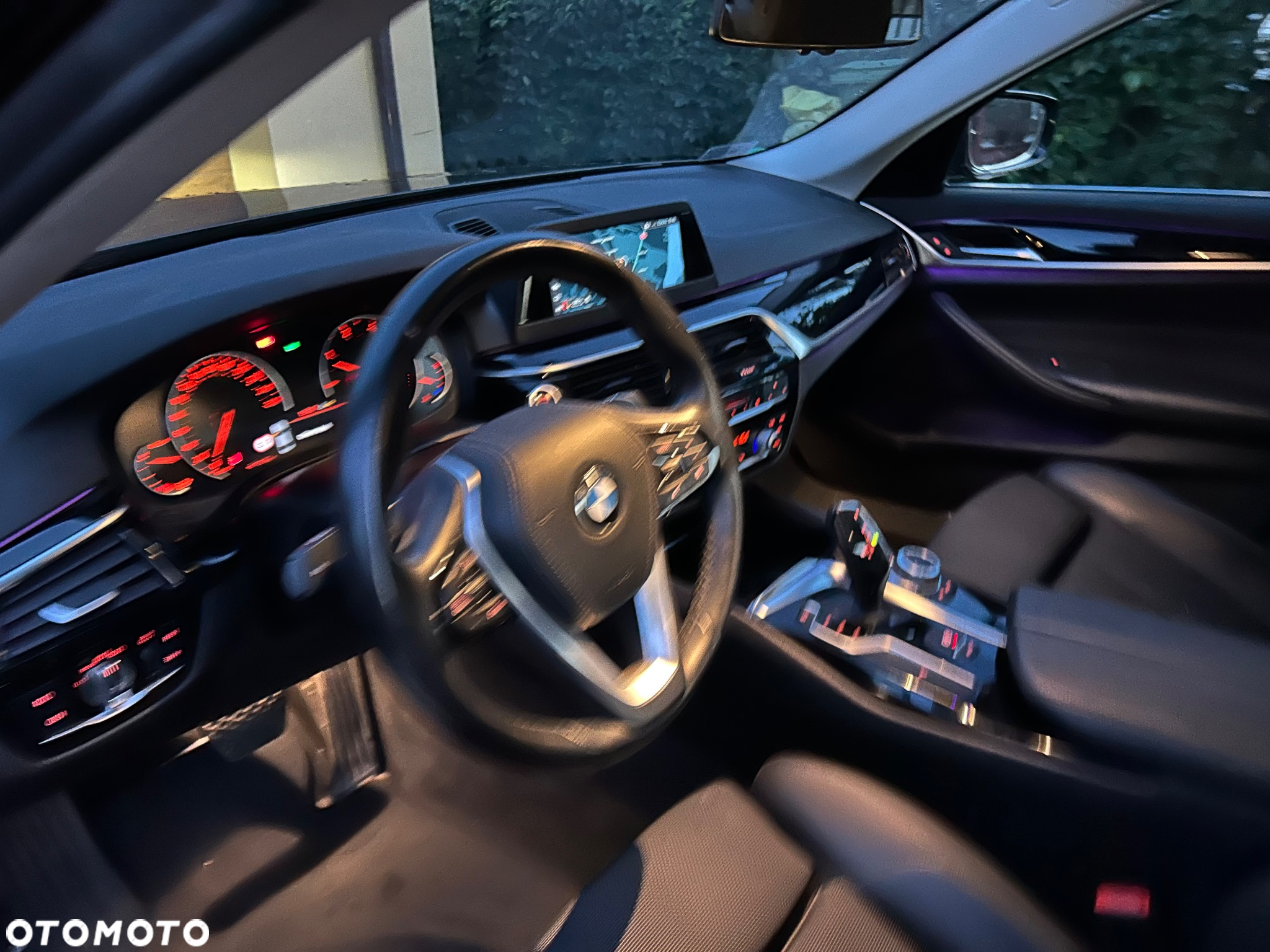 BMW Seria 5 518d Sport Line - 21