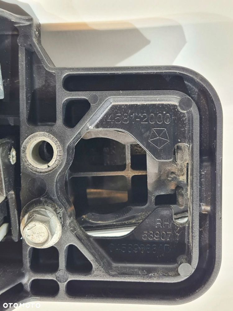 klamka zewnętrzna tył prawy grand cherokee wk2 11r - 4