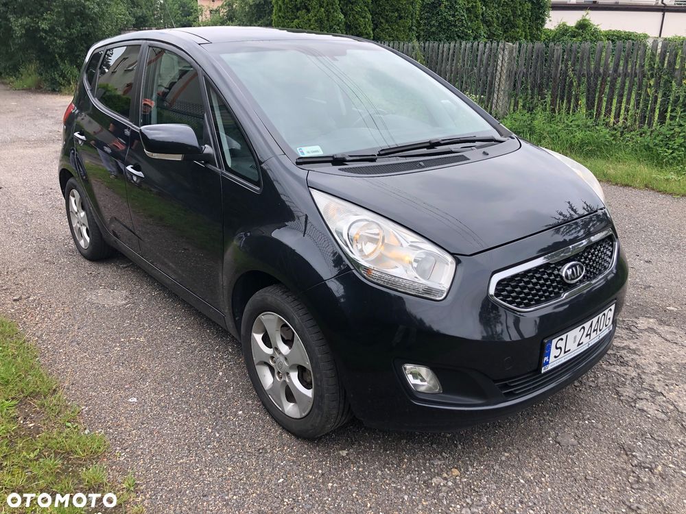 Kia Venga - 10