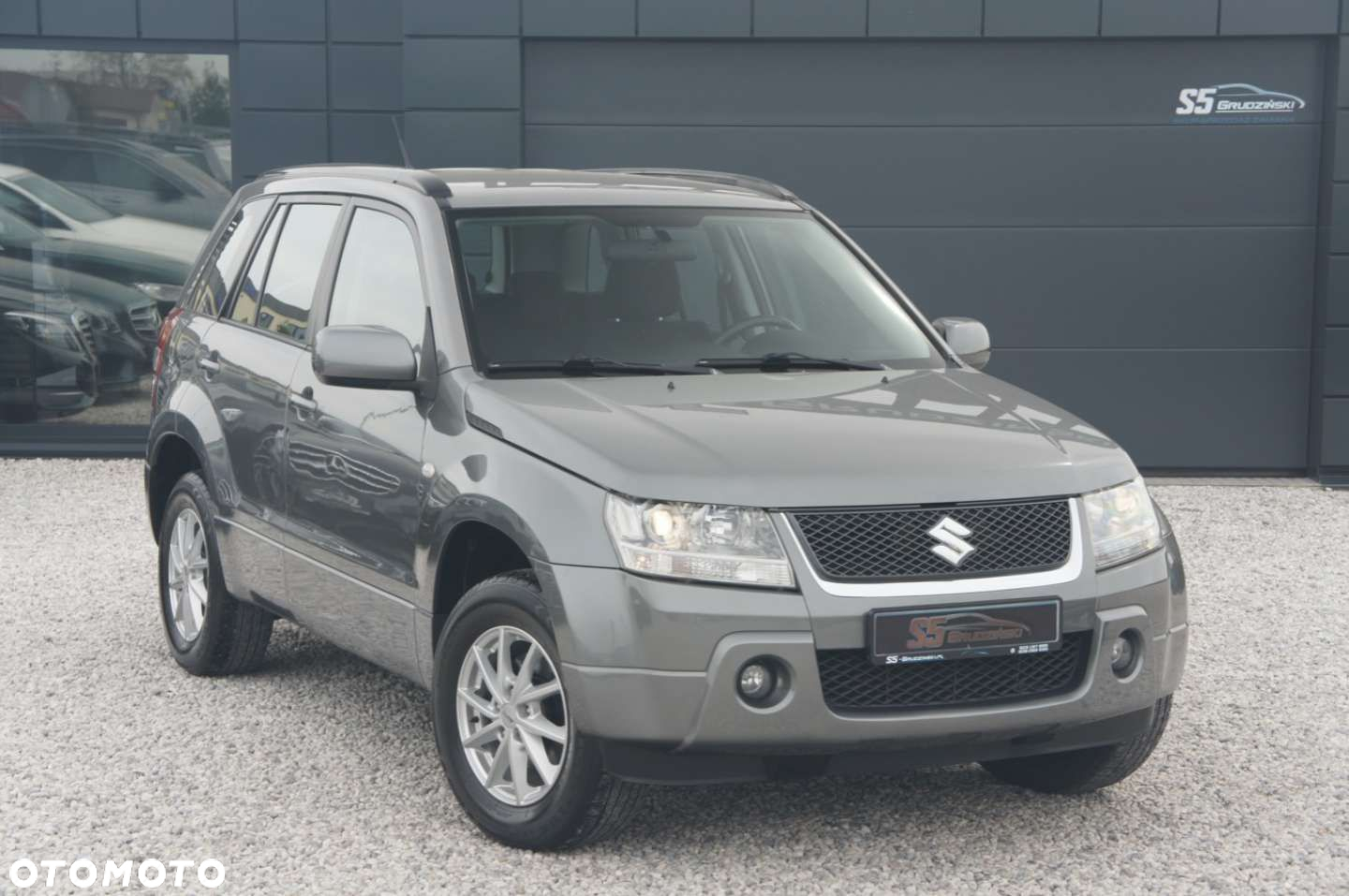 Suzuki Grand Vitara - 2