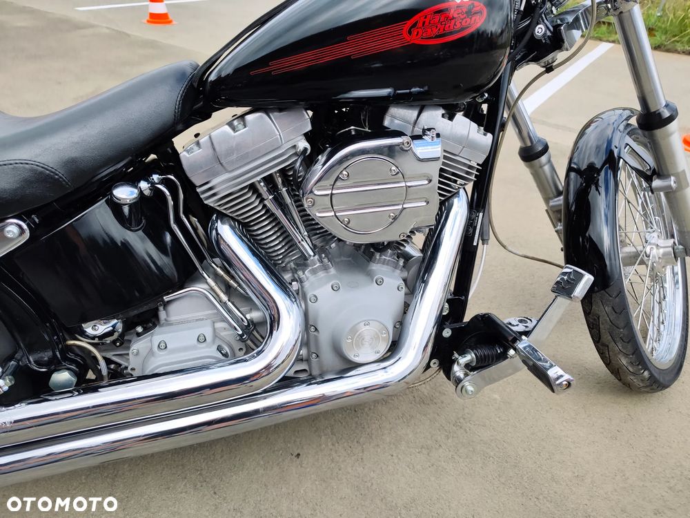 Harley-Davidson Softail Standard - 22