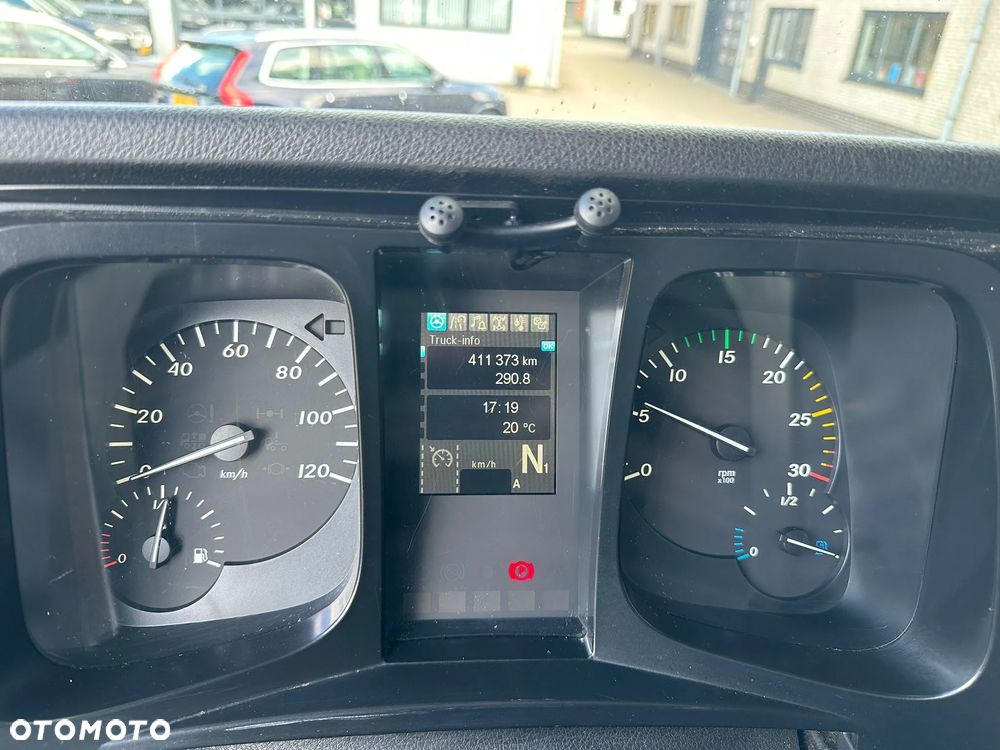 Mercedes-Benz Antos 1824 CARRIER VECTOR 1850 DRZWI + winda i 2x drzwi boczne / 8.35m / z Holandii / Axor man Tgm T1000-R THERMO King Supra 1850 1150 - 22