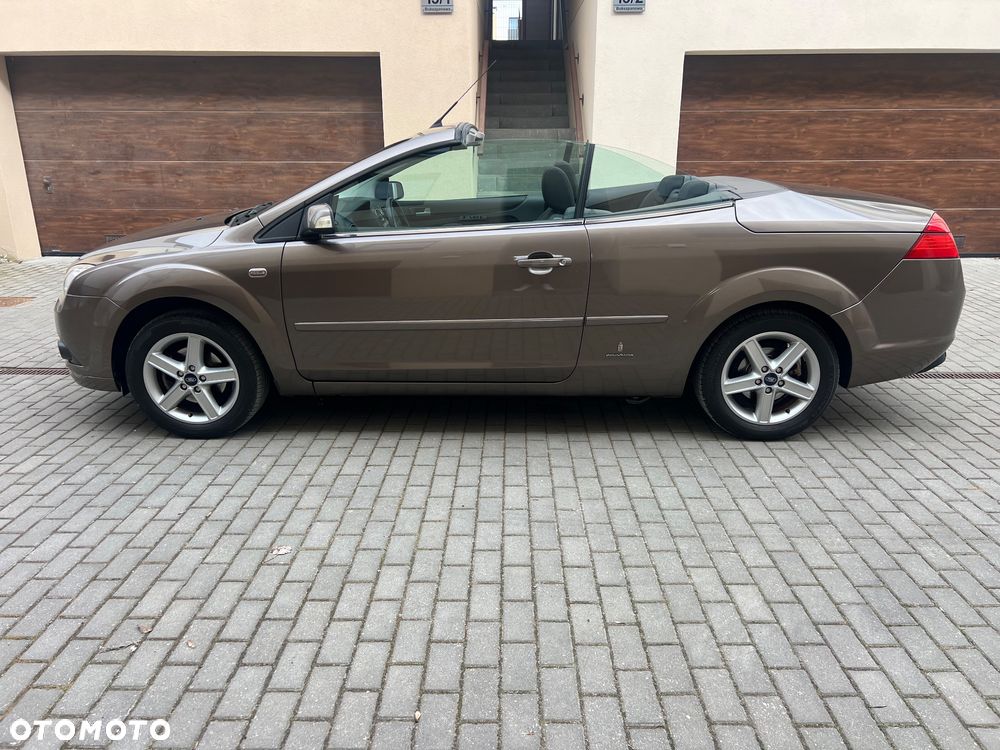 Ford Focus CC 1.6 16V Trend - 23
