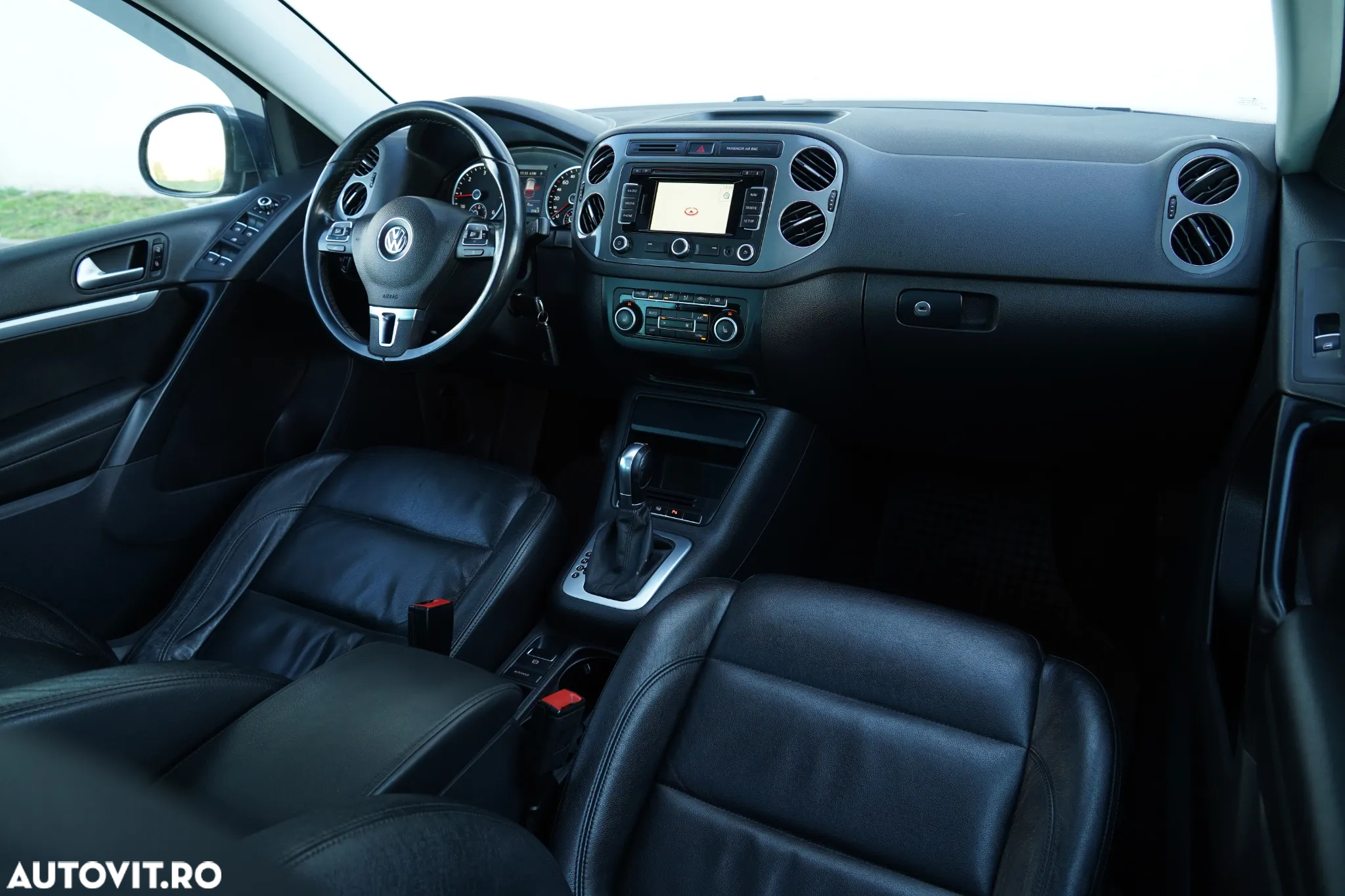 Volkswagen Tiguan 2.0 TDI DPF 4Motion BlueMotion Technology DSG Exclusive - 12