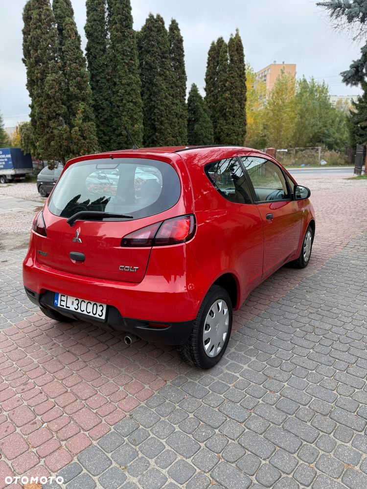 Mitsubishi Colt - 6