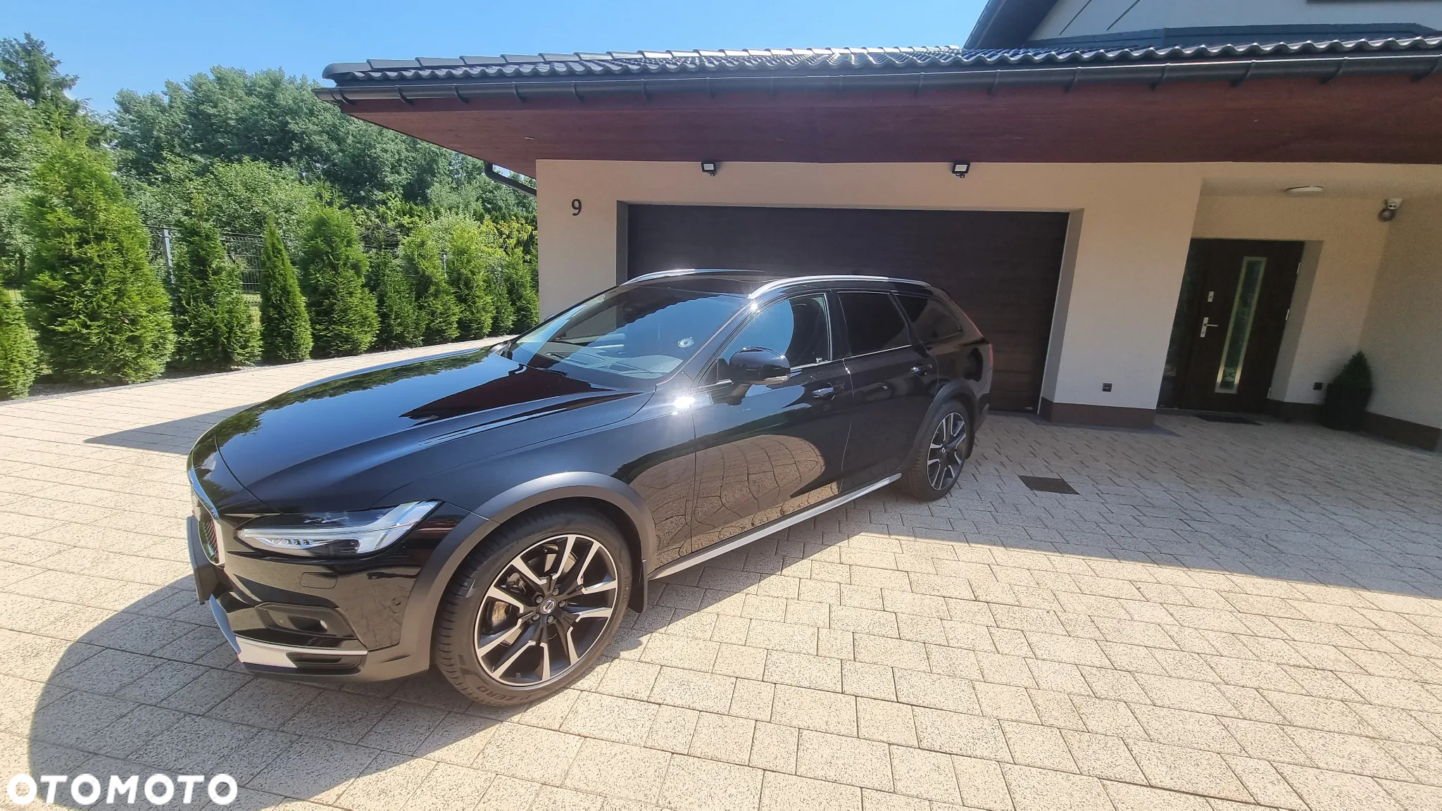 Volvo V90 Cross Country - 3