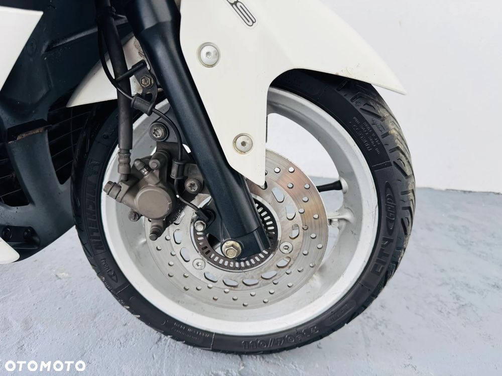 Yamaha NMAX - 15
