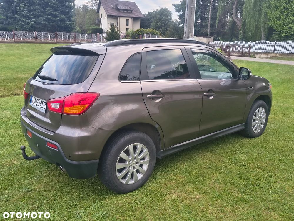 Mitsubishi ASX - 9