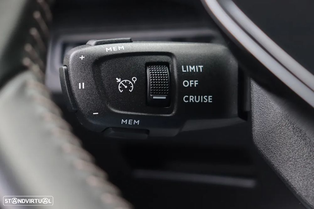 Peugeot 3008 PureTech 130 Stop & Start GPF EAT8 Active Business-Pack - 24