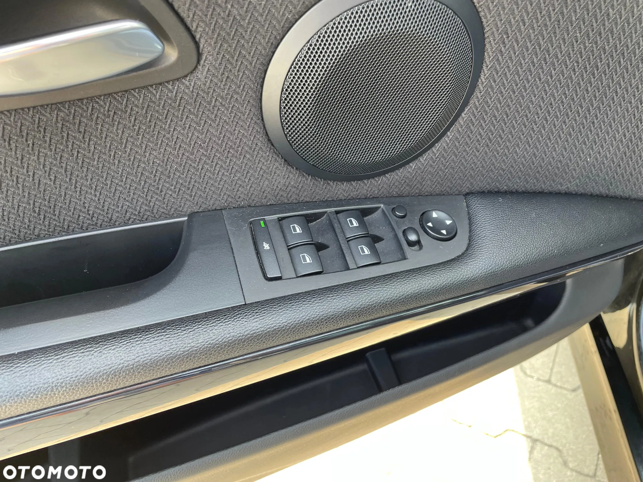 BMW Seria 3 318d - 13