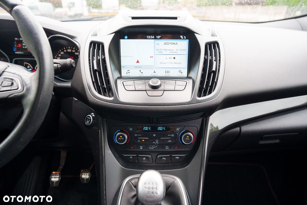 Ford Kuga 1.5 EcoBoost 2x4 ST-Line - 18