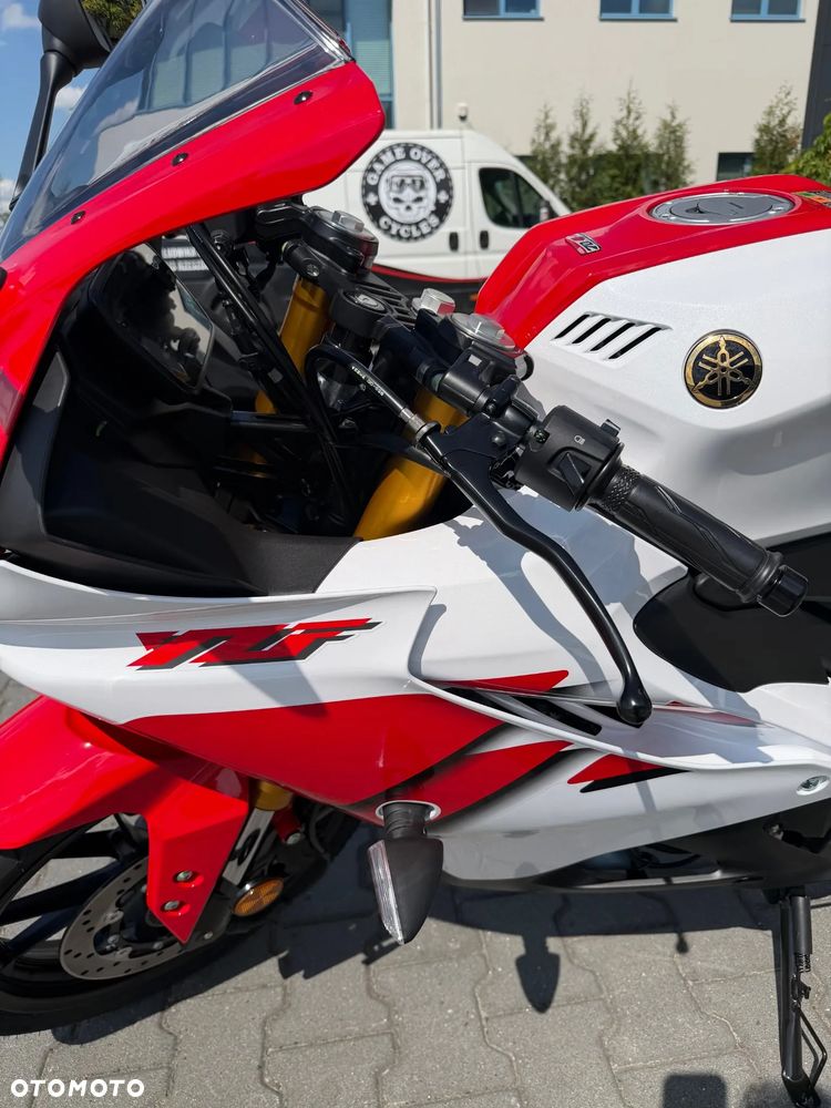 Yamaha YZF - 5
