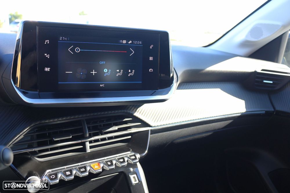 Peugeot 208 1.2 PureTech Active Pack - 28