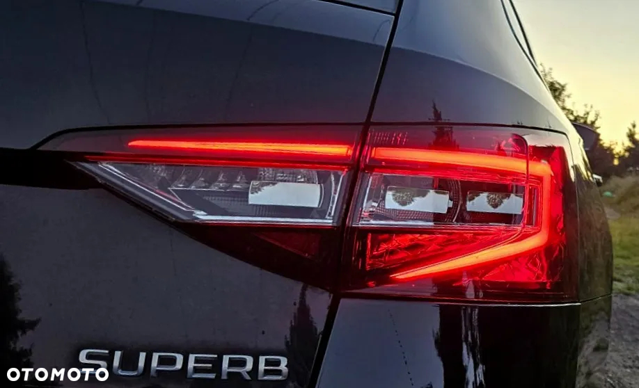 Skoda Superb Combi 2.0 TDI DSG Style - 12