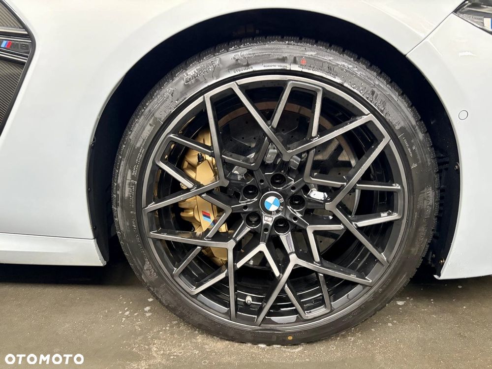 BMW M8 Competition - 23