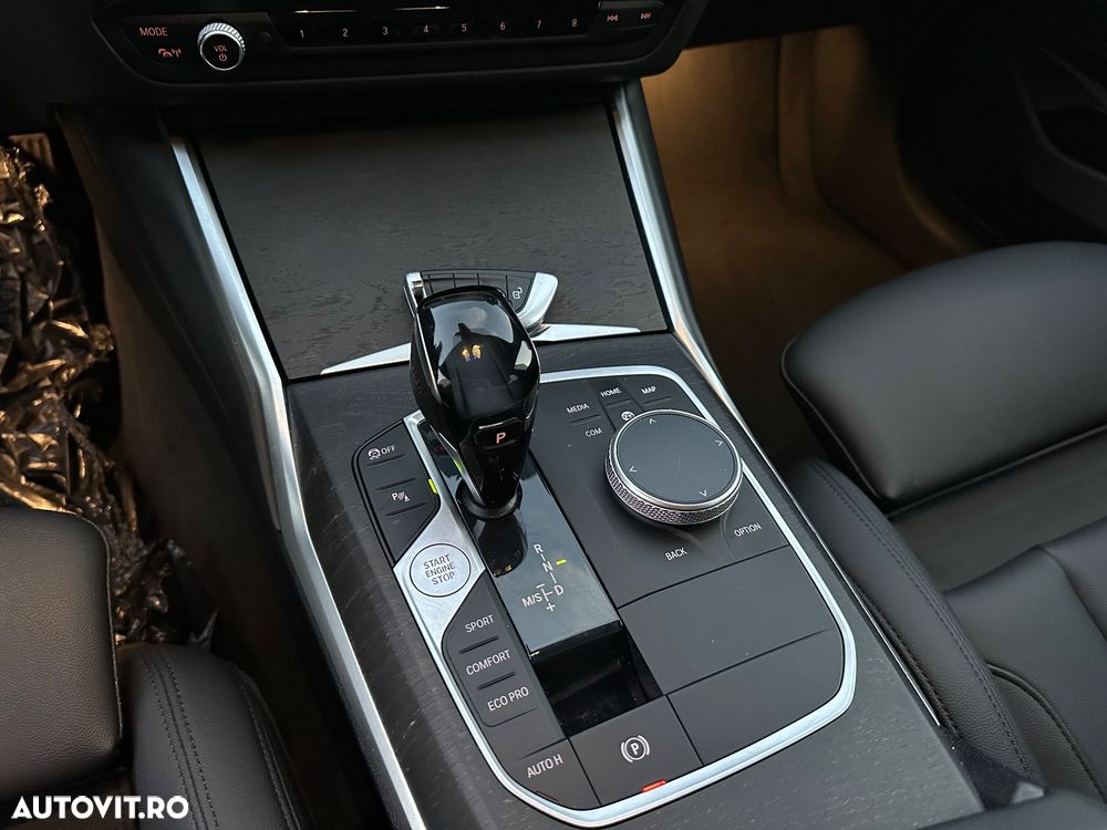 BMW Seria 3 - 32