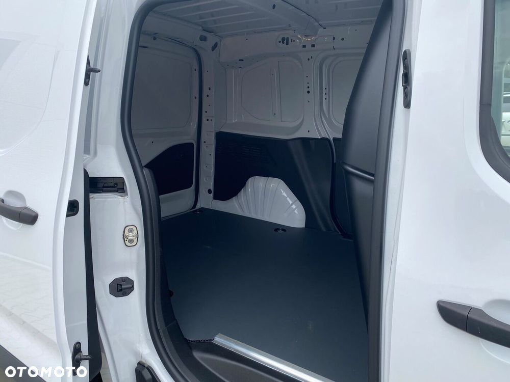 Toyota PROACE CITY - 26