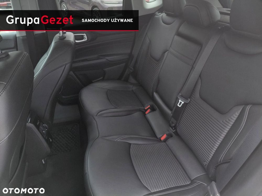 Jeep Compass - 8