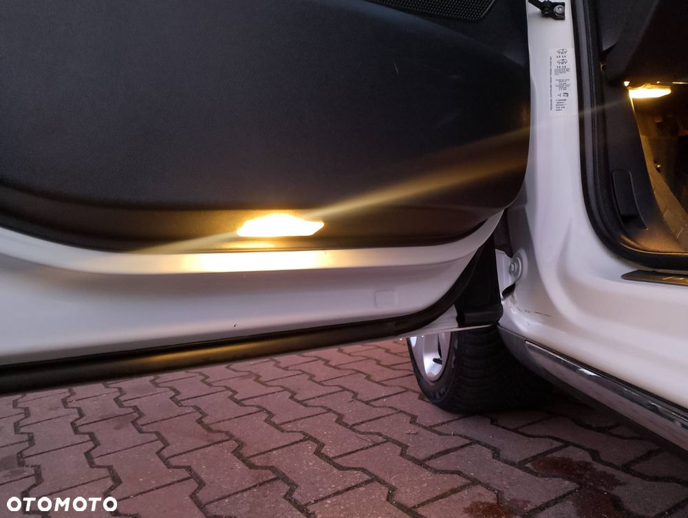 Peugeot 3008 2.0 HDi Premium - 12