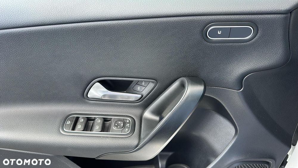 Mercedes-Benz Klasa A 180 d 8G-DCT - 28