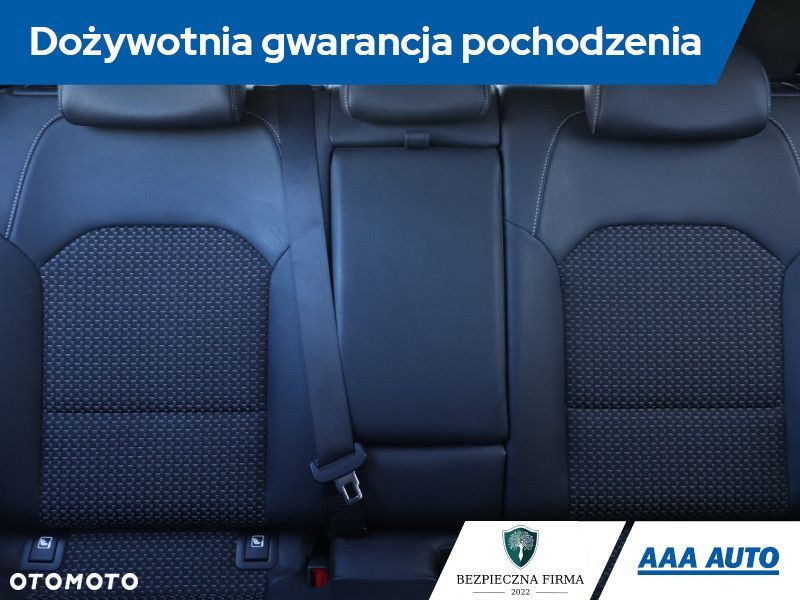 Kia Ceed - 12