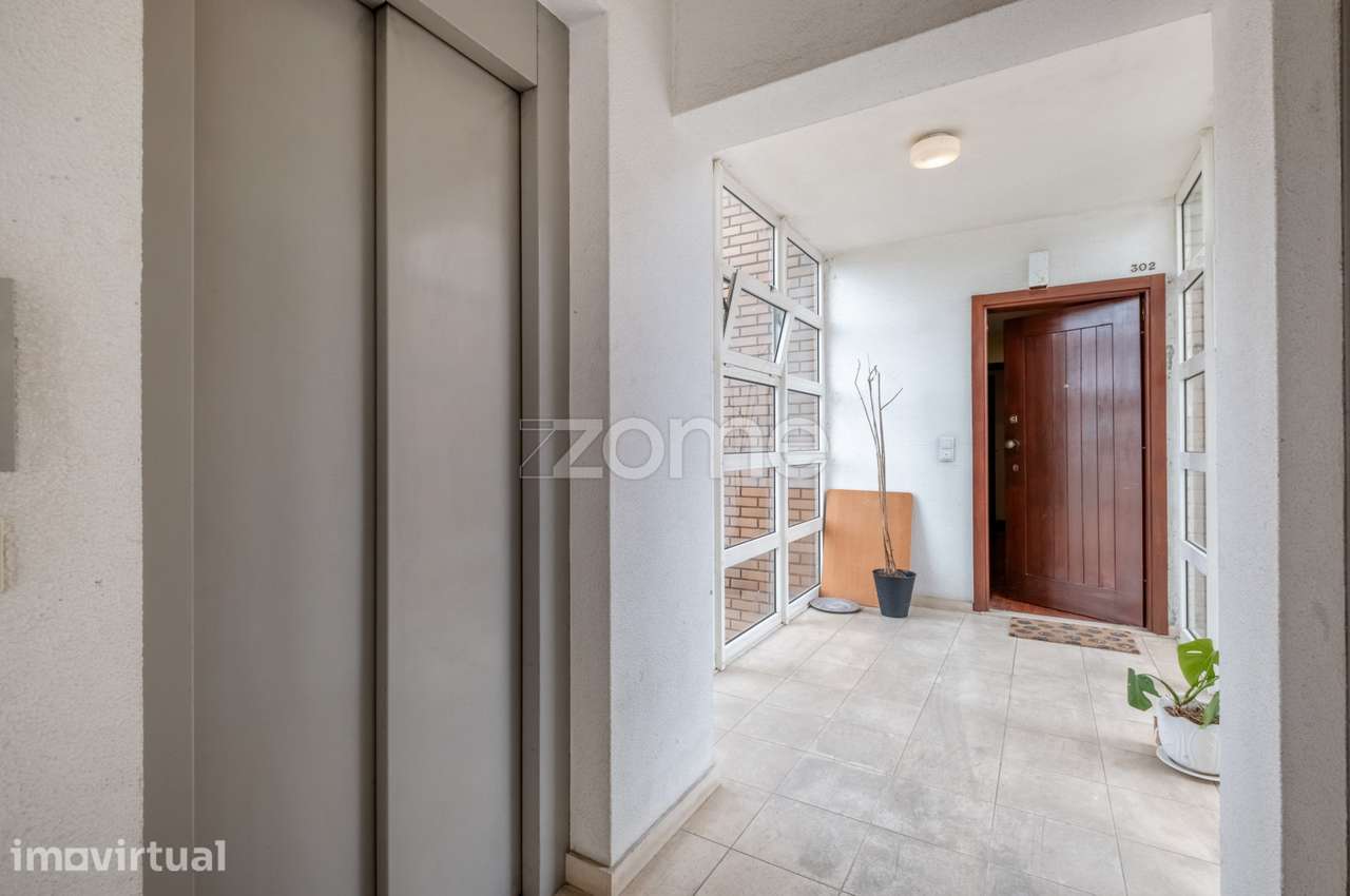Apartamento T4 com lugar de garagem e arrumos - São Mamede de Infesta - Grande imagem: 3/31