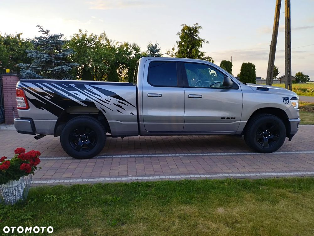 Dodge RAM - 10