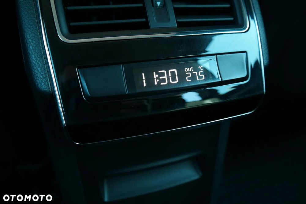 Skoda Superb 2.0 TSI Ambition DSG - 13
