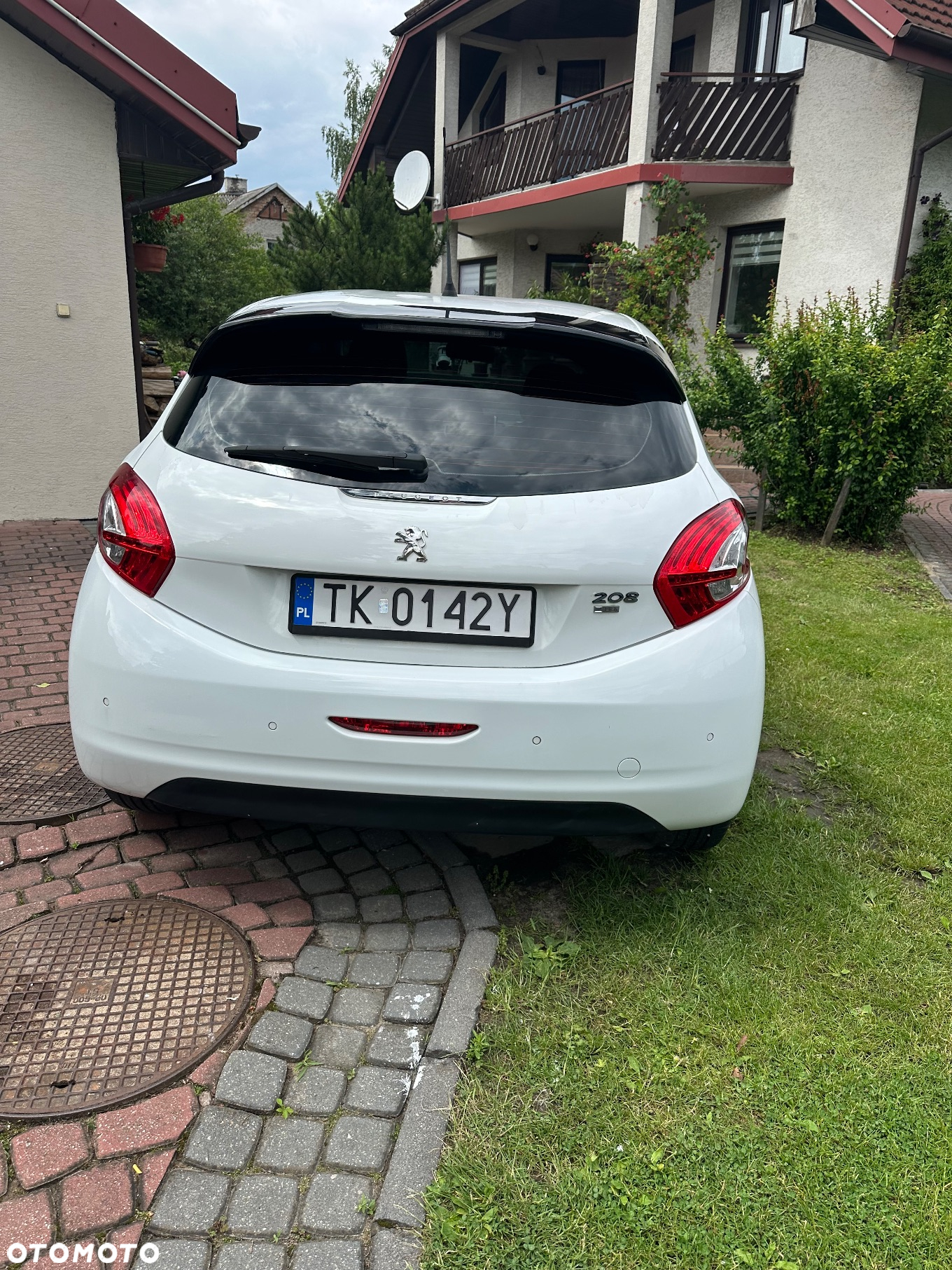 Peugeot 208 - 5